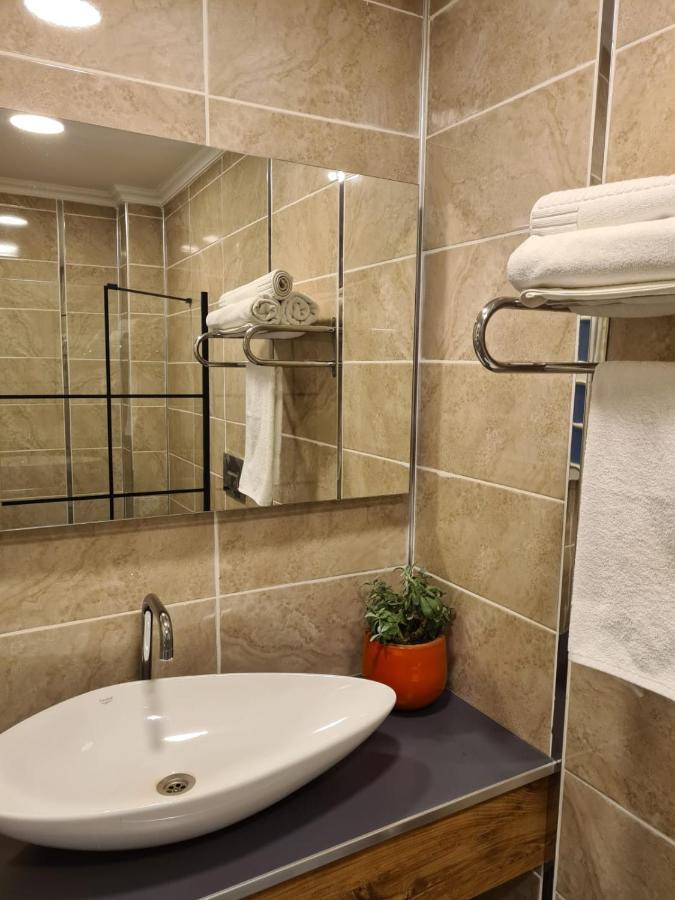 Ekin Otel Goecek Luaran gambar
